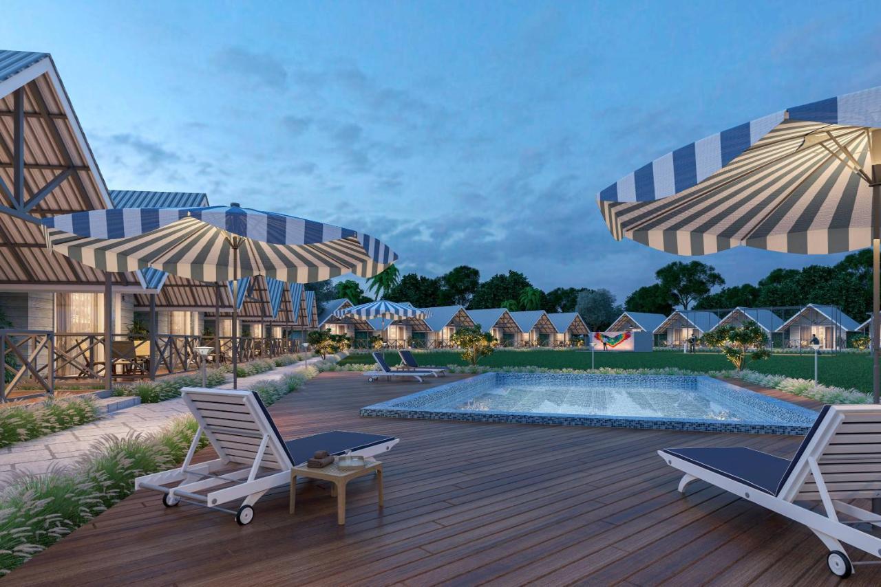 Praveg Beach Resort Daman, Jampore Beach 외부 사진